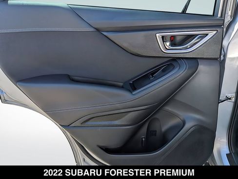 Used 2022 Subaru Forester Premium AWD/4WD image 27