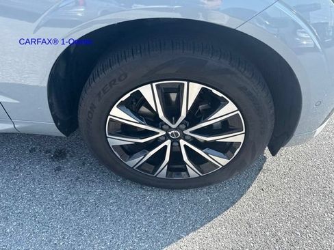 Used 2024 Volvo XC60 B5 Plus w/ Climate Package AWD/4WD image 2