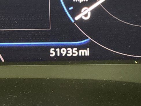 Used 2021 Volkswagen Atlas SEL image 6