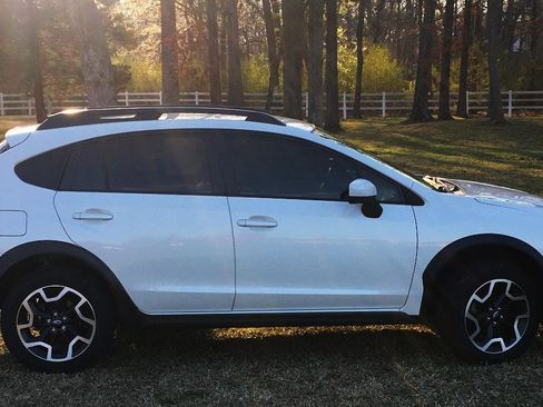Used 2016 Subaru Crosstrek 2.0i Premium image 7