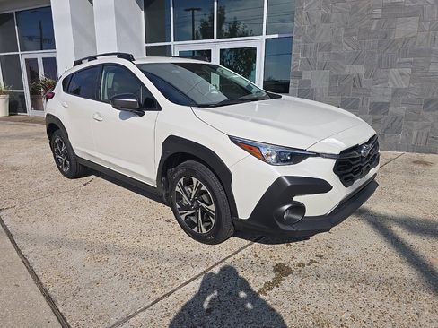 Used 2024 Subaru Crosstrek 2.0i Premium image 2