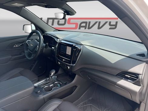 Used 2023 Chevrolet Traverse High Country w/ LPO, Floor Liner Package FWD image 32