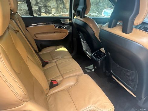 Used 2017 Volvo XC90 T6 Momentum w/ Vision Package image 42