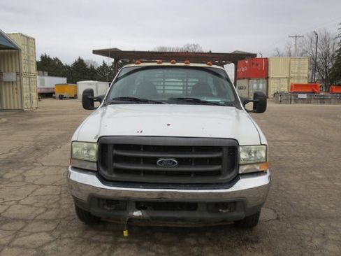Used 2004 Ford F350 XL image 3