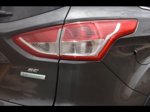 Used 2016 Ford Escape SE w/ Equipment Group 201A FWD image 48