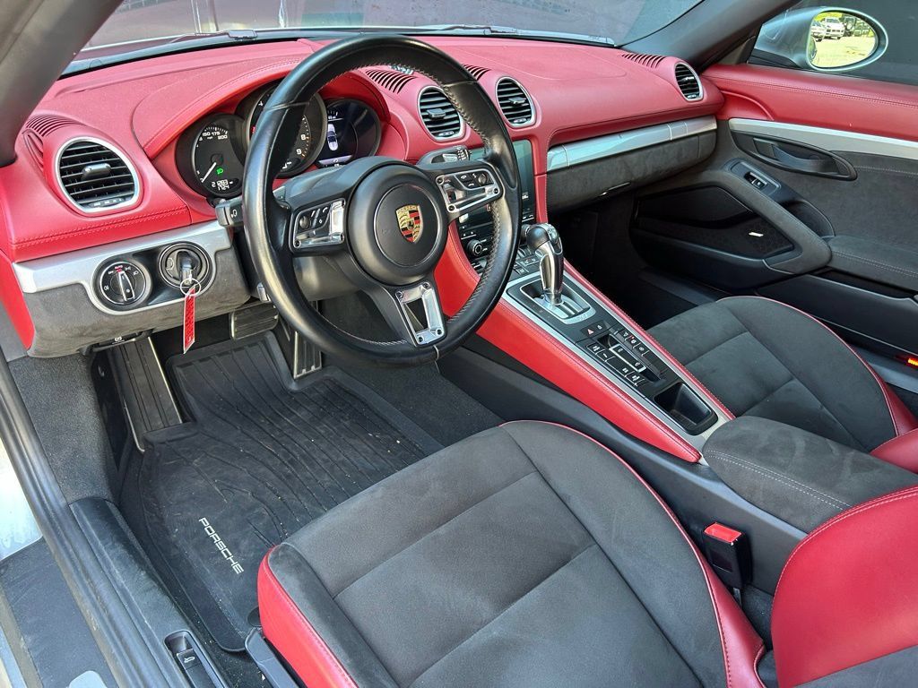Certified 2021 Porsche 718 Boxster Spyder RWD image 24