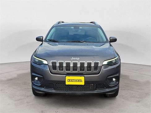 Used 2019 Jeep Cherokee Latitude Plus w/ Comfort/Convenience Group image 8