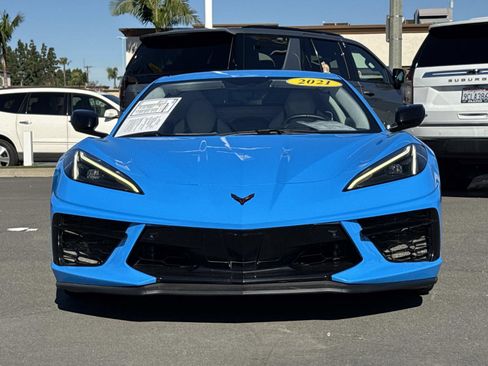 Used 2021 Chevrolet Corvette 2dr Stingray Conv w/ Z51 Performance Package image 2