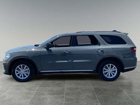 Used 2023 Dodge Durango SXT RWD image 2