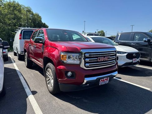 Used 2017 GMC Canyon SLT w/ Driver Alert Package AWD/4WD image 2