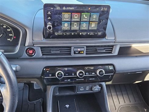 Used 2023 Honda Pilot Touring image 17