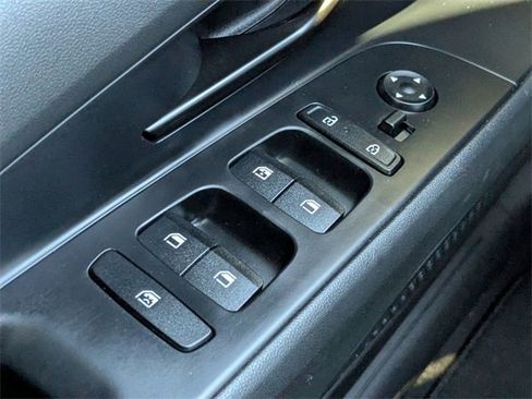 Used 2025 Hyundai Elantra Sport image 26