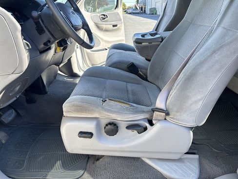 Used 2001 Ford F150 XLT RWD image 24