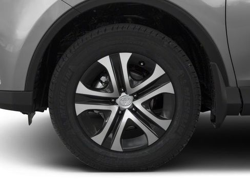 Used 2018 Toyota RAV4 LE w/ All Weather Liner Package AWD/4WD image 11
