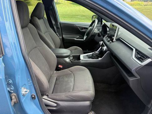 Used 2022 Toyota RAV4 SE w/ Convenience Package AWD/4WD image 16