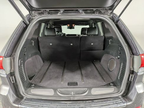 Used 2016 Jeep Grand Cherokee Limited image 10
