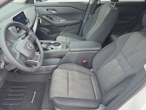 New 2026 Nissan Rogue SV w/ Cold Weather Package image 15