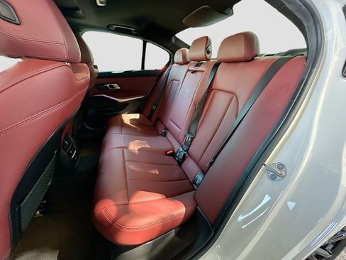 Used 2022 BMW 330i Sedan w/ M Sport Package image 24