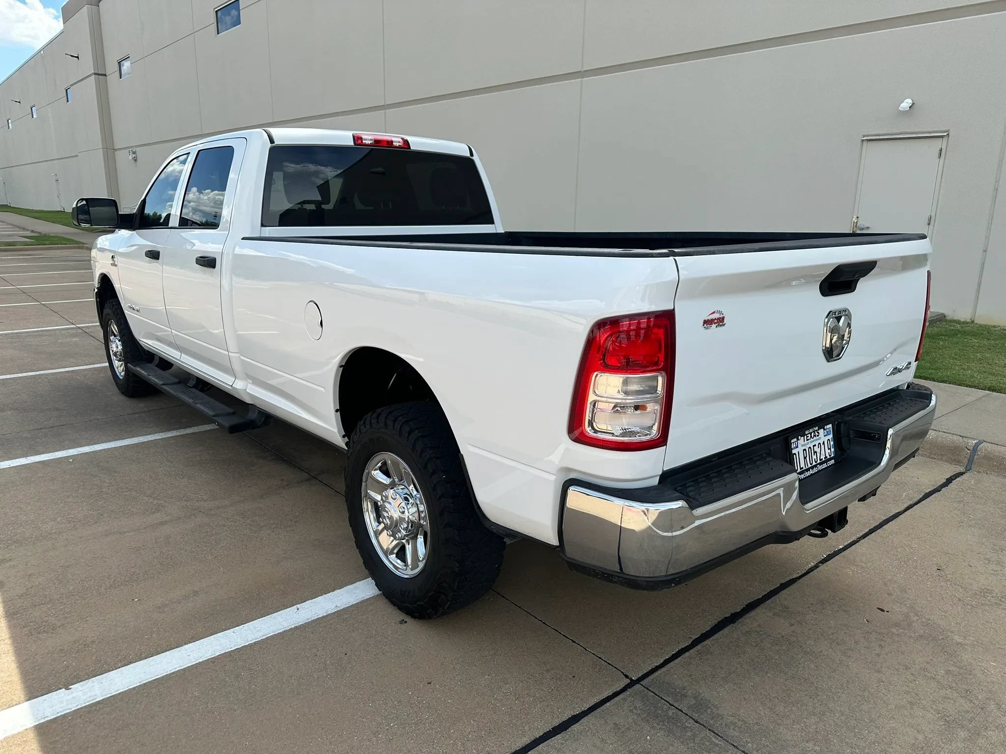 Used 2021 RAM 3500 Tradesman w/ Chrome Appearance Group AWD/4WD image 14