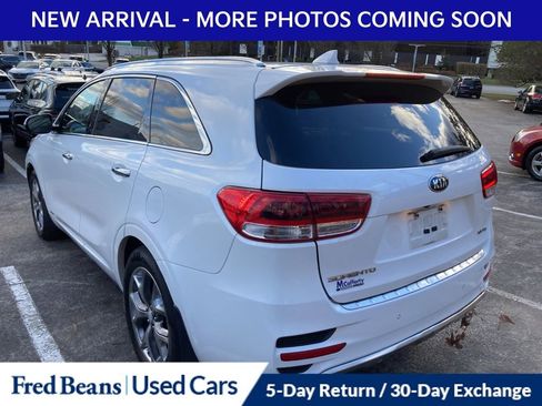 Used 2017 Kia Sorento SX image 4