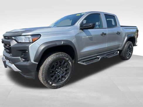 Used 2024 Chevrolet Colorado Trail Boss w/ Technology Package AWD/4WD image 1