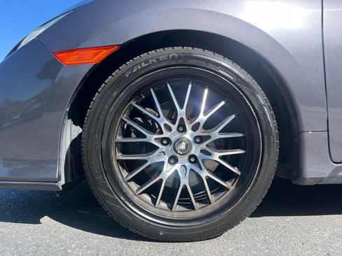 Used 2018 Honda Civic Si image 10