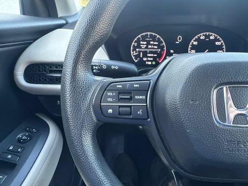 Certified 2024 Honda HR-V LX image 24