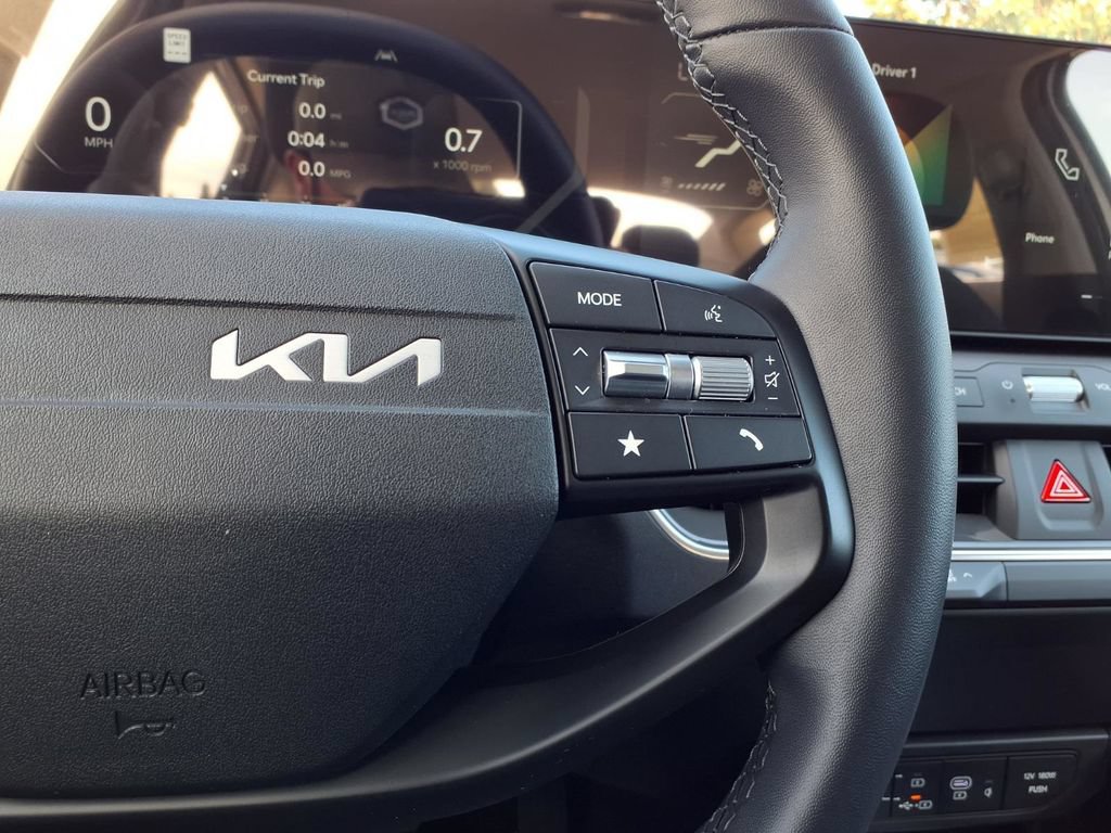 Certified 2025 Kia K4 EX FWD image 8
