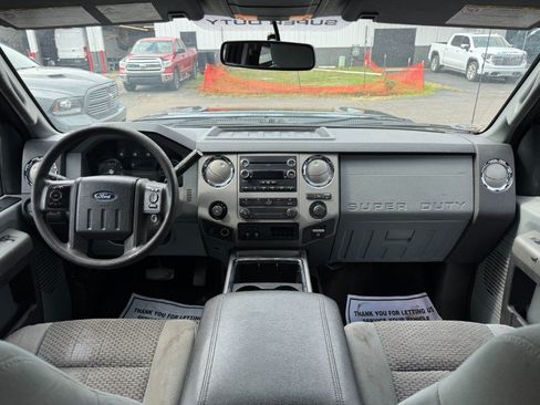 Used 2016 Ford F250 XLT w/ Camper Package AWD/4WD image 20