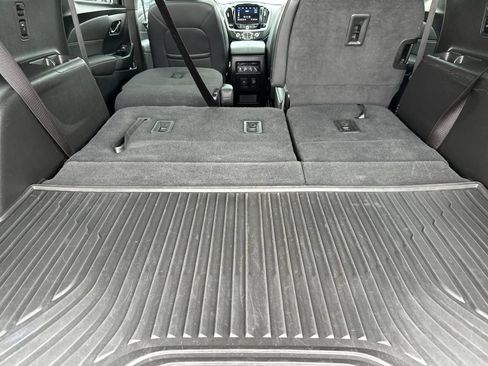 Used 2023 Chevrolet Traverse Premier AWD/4WD image 15