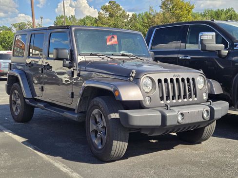 Used 2017 Jeep Wrangler Unlimited Sport AWD/4WD image 4