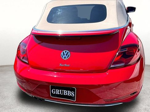 Used 2019 Volkswagen Beetle 2.0T FWD image 5