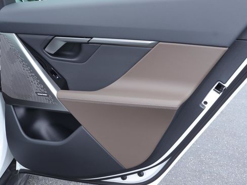 New 2027 BMW 530i RWD image 18