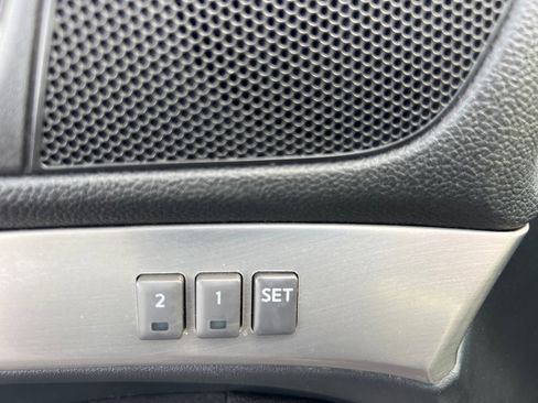 Used 2012 INFINITI G37 x w/ Premium Pkg image 25