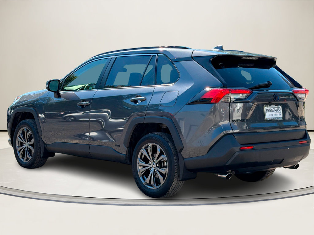 Used 2023 Toyota RAV4 XLE Premium AWD/4WD image 3