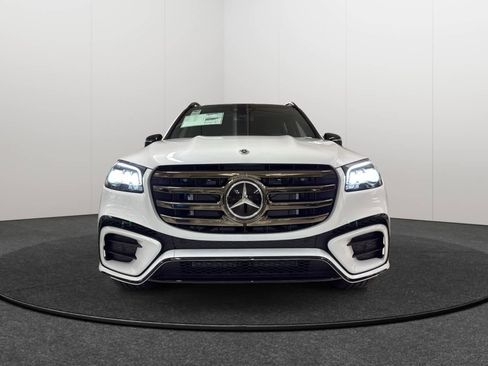 New 2026 Mercedes-Benz GLS 580 4MATIC image 2
