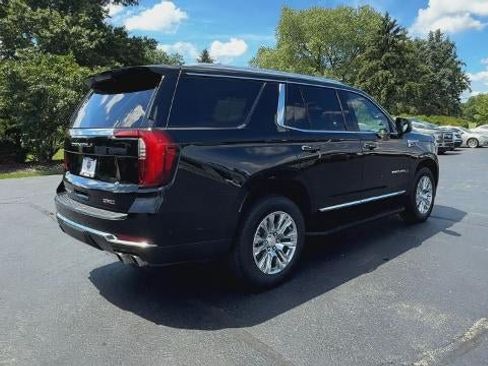 Certified 2025 GMC Yukon Denali AWD/4WD image 8