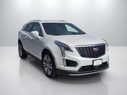 New 2026 Cadillac XT5 Premium Luxury w/ Driver Assist Package FWD image 3