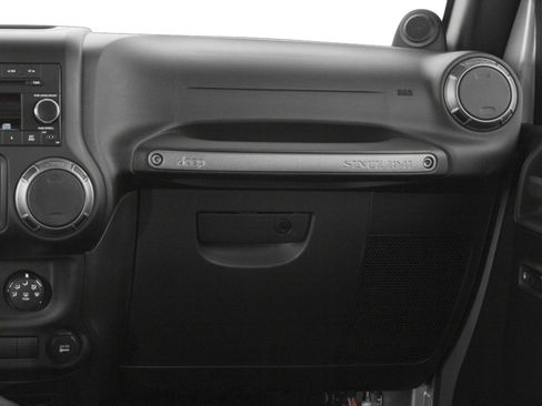 Used 2017 Jeep Wrangler Unlimited Sport w/ Quick Order Package 23S AWD/4WD image 12