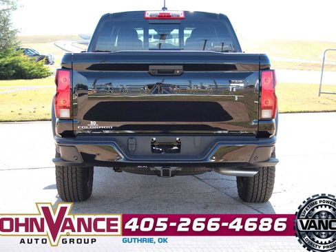 Used 2026 Chevrolet Colorado Trail Boss image 9