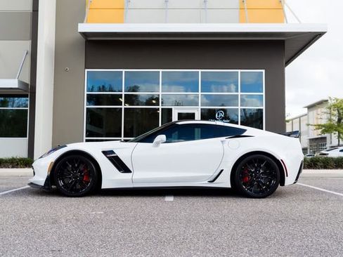 Used 2018 Chevrolet Corvette Z06 image 6