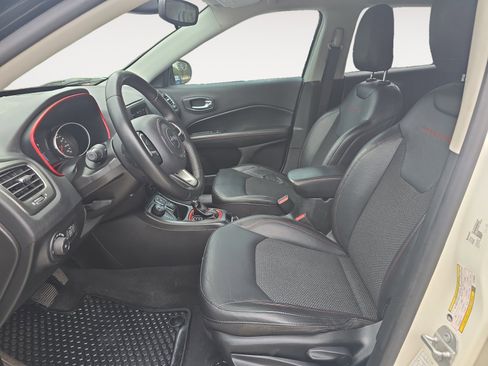 Used 2019 Jeep Compass Trailhawk image 21