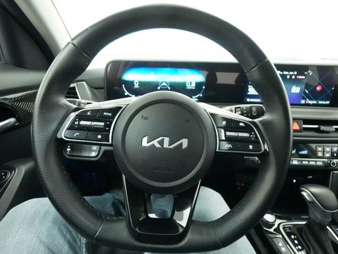 Used 2024 Kia Seltos SX w/ SX Sunroof Package AWD/4WD image 40