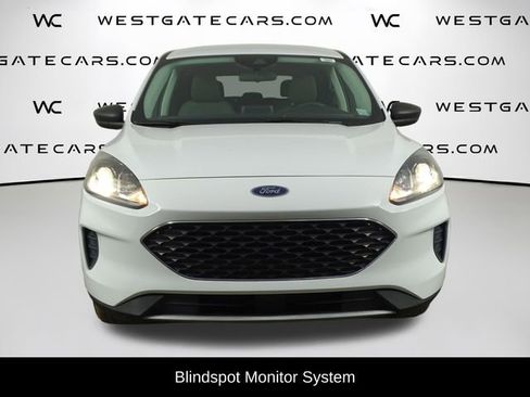 Used 2022 Ford Escape SE image 4