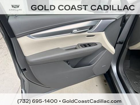 Certified 2024 Cadillac XT5 Premium Luxury w/ LPO, Floor Liner Package AWD/4WD image 17