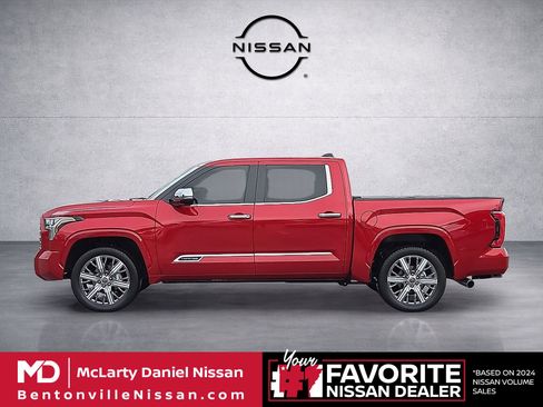 Used 2024 Toyota Tundra Capstone AWD/4WD image 3