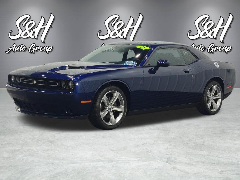 Used 2015 Dodge Challenger SXT w/ Super Sport Group (SS/T) RWD image 12