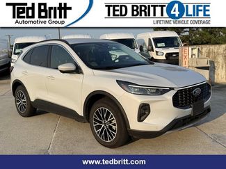 Used 2025 Ford Escape SE w/ PHEV Premium Package FWD video 1