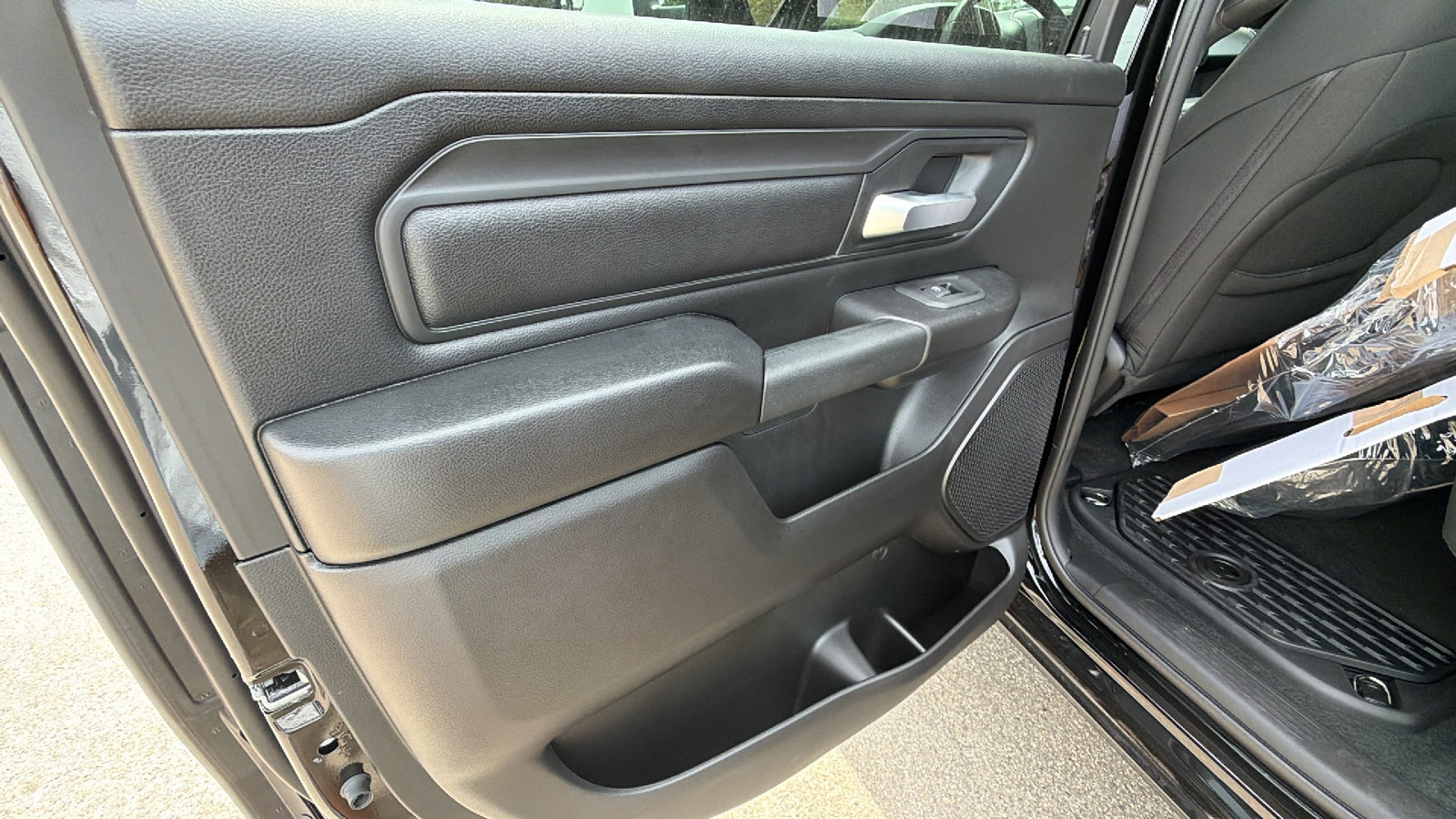 Used 2026 RAM 1500 Warlock AWD/4WD image 18