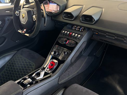 Used 2017 Lamborghini Huracan LP 610-4 image 36